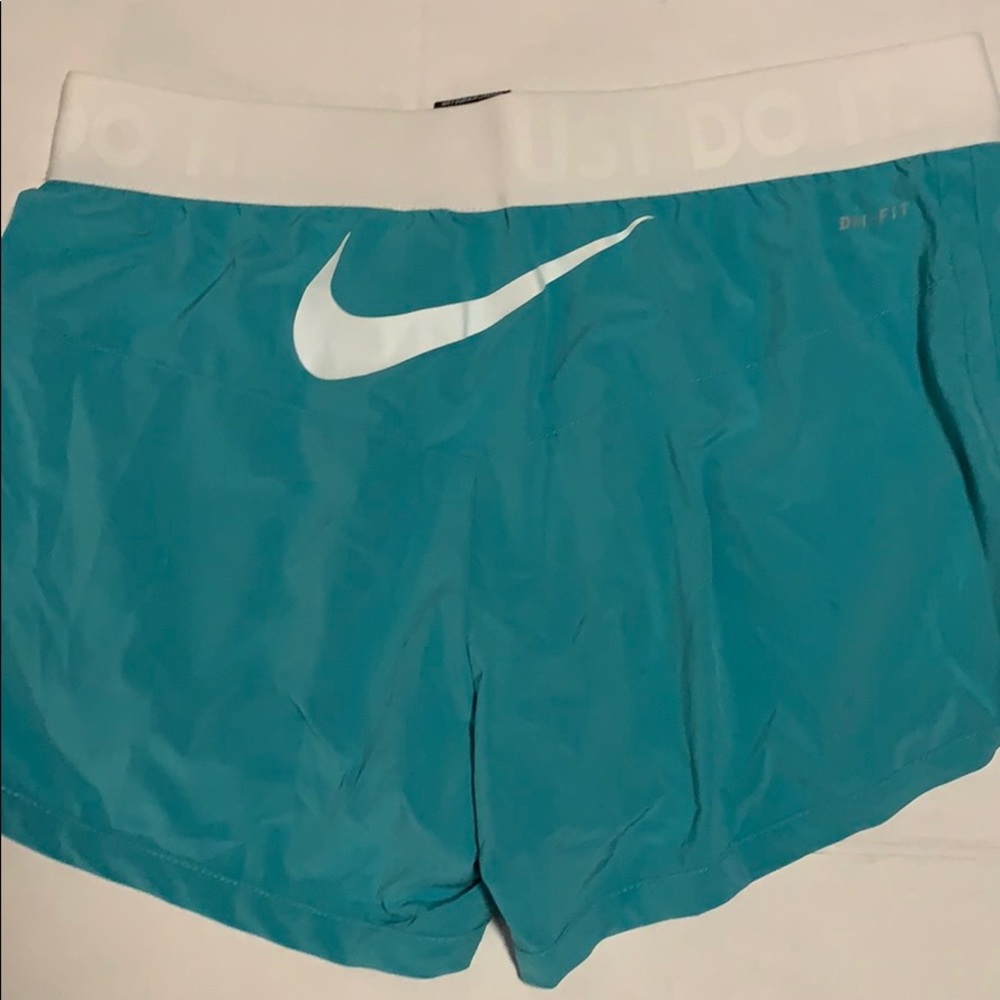 Nike shorts - Picture 7 of 7
